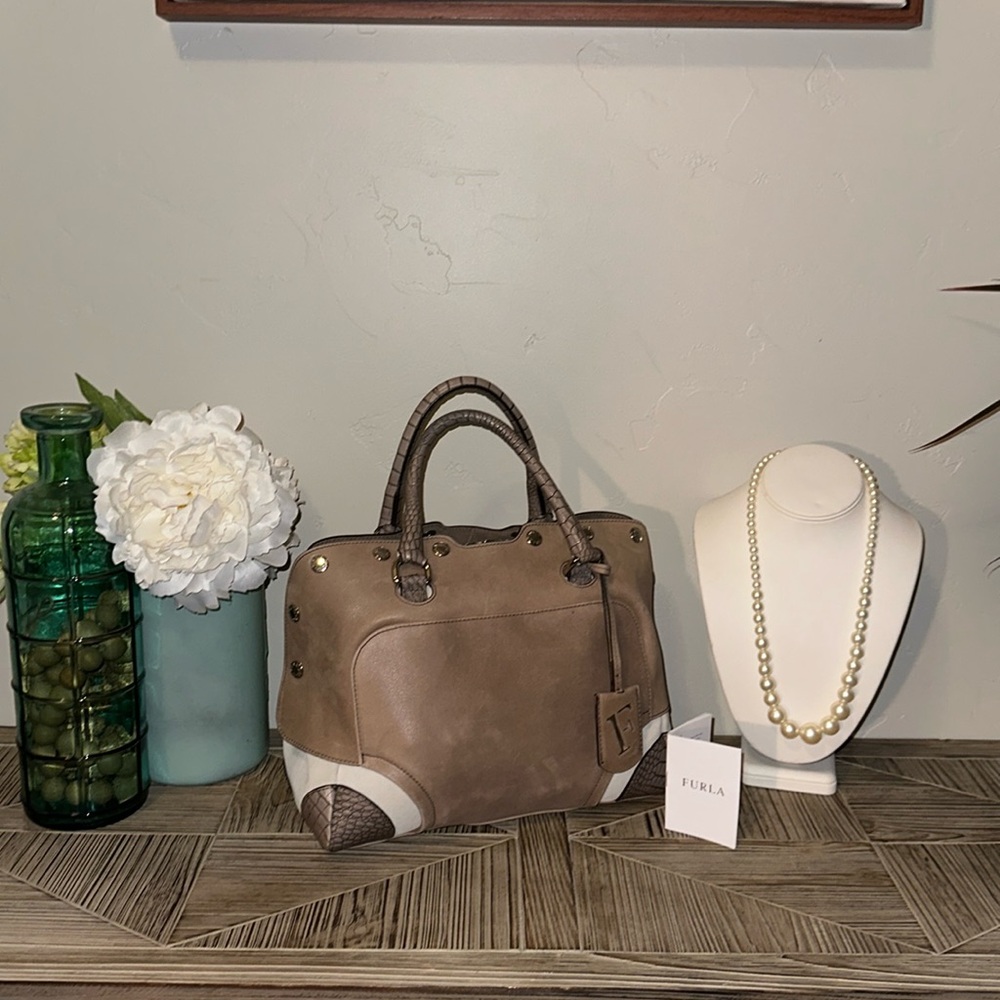 Furla Beige Leather Boston Purse EUC